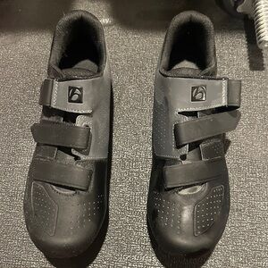 Bontrager Men's Black Cycling Shoes with Triple Hook-and-Loop Straps